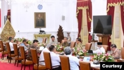 Presiden Jokowi perintahkan Menko Marves Luhut Binsar Pandjaitan menjadi task force percepatan investasi di IKN (biro Setpres)